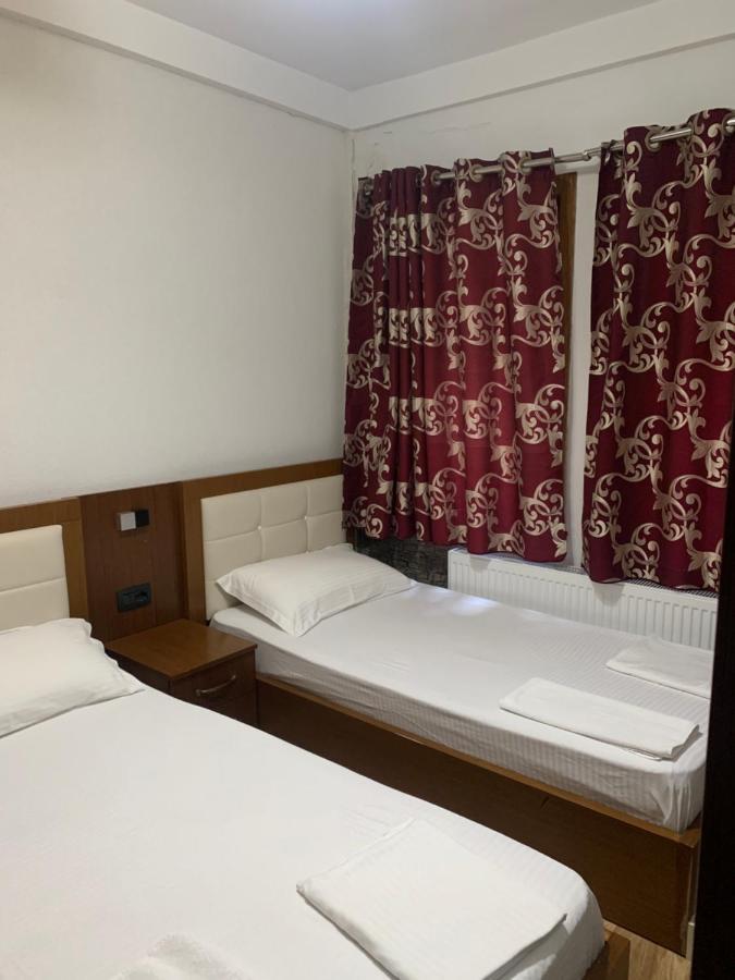 Fusha E Gjes Hotel วัลโบเนอ ภายนอก รูปภาพ