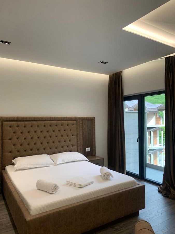 Fusha E Gjes Hotel วัลโบเนอ ภายนอก รูปภาพ