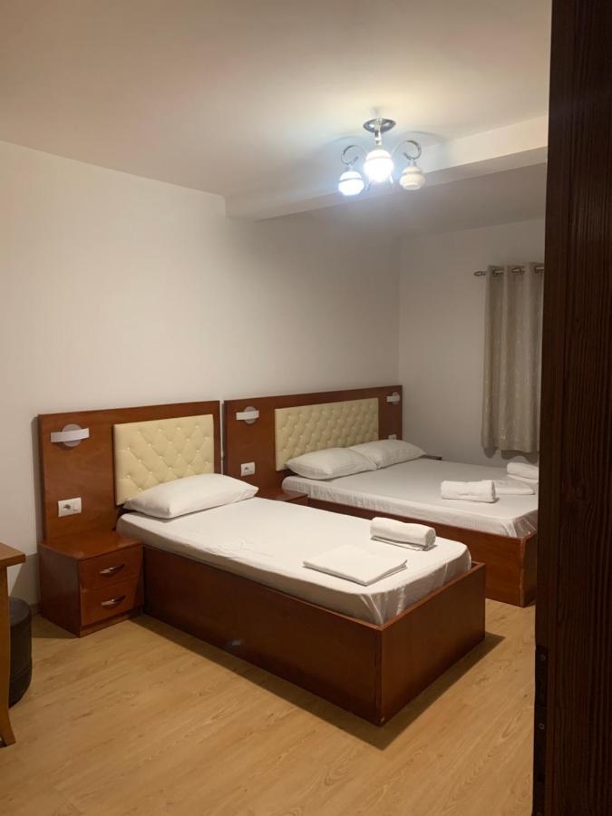 Fusha E Gjes Hotel วัลโบเนอ ภายนอก รูปภาพ